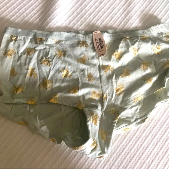 NWT Victoria’s Secret Panties ( Size XL) - Picture 3 of 4